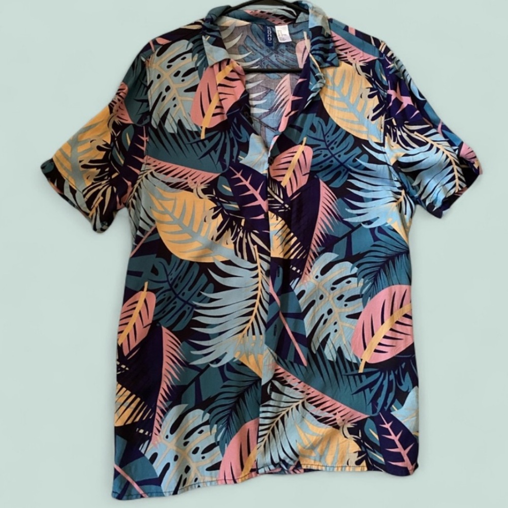 H&M Blue,Green & Pink Tropical Pattern Women’s Sz Med. Aloha Shirt